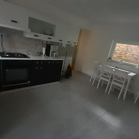 Horvath Apartman Lejlighed Keszthely Eksteriør billede